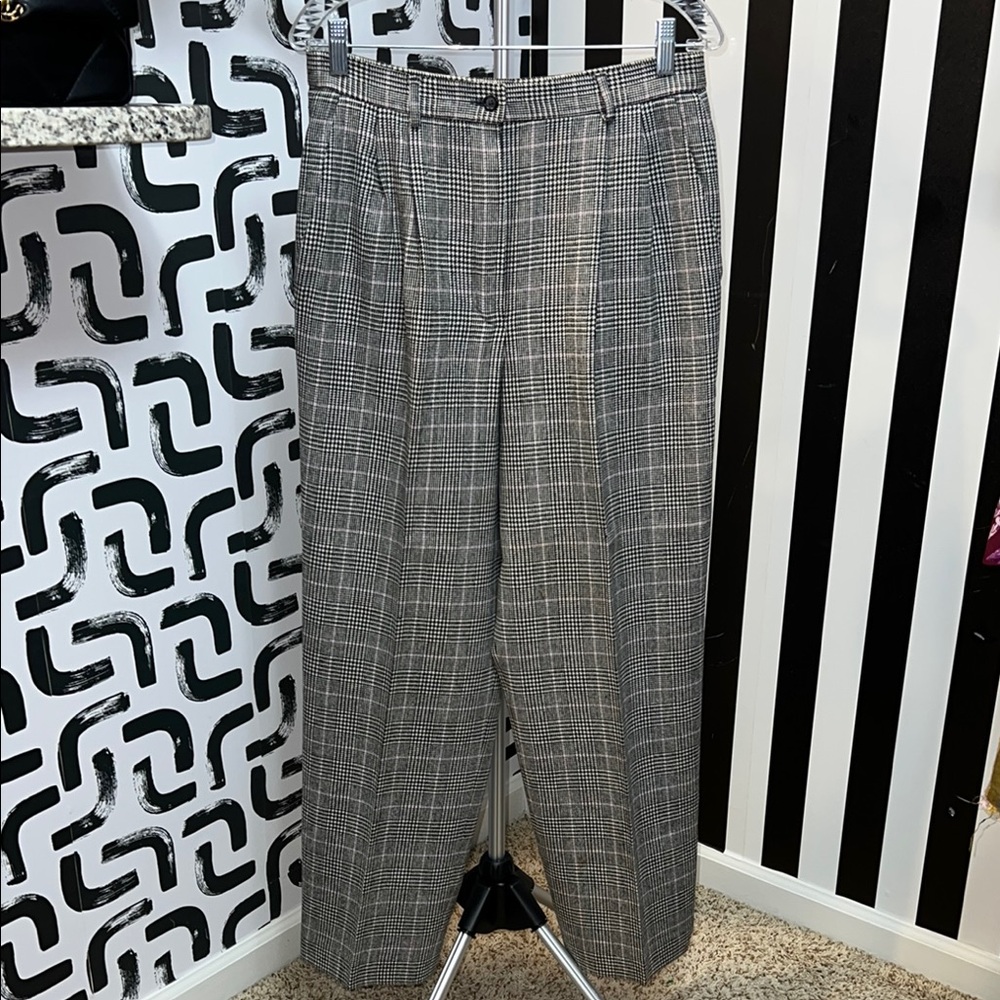 Pendleton Men's Black and White Plaid Dress Pants